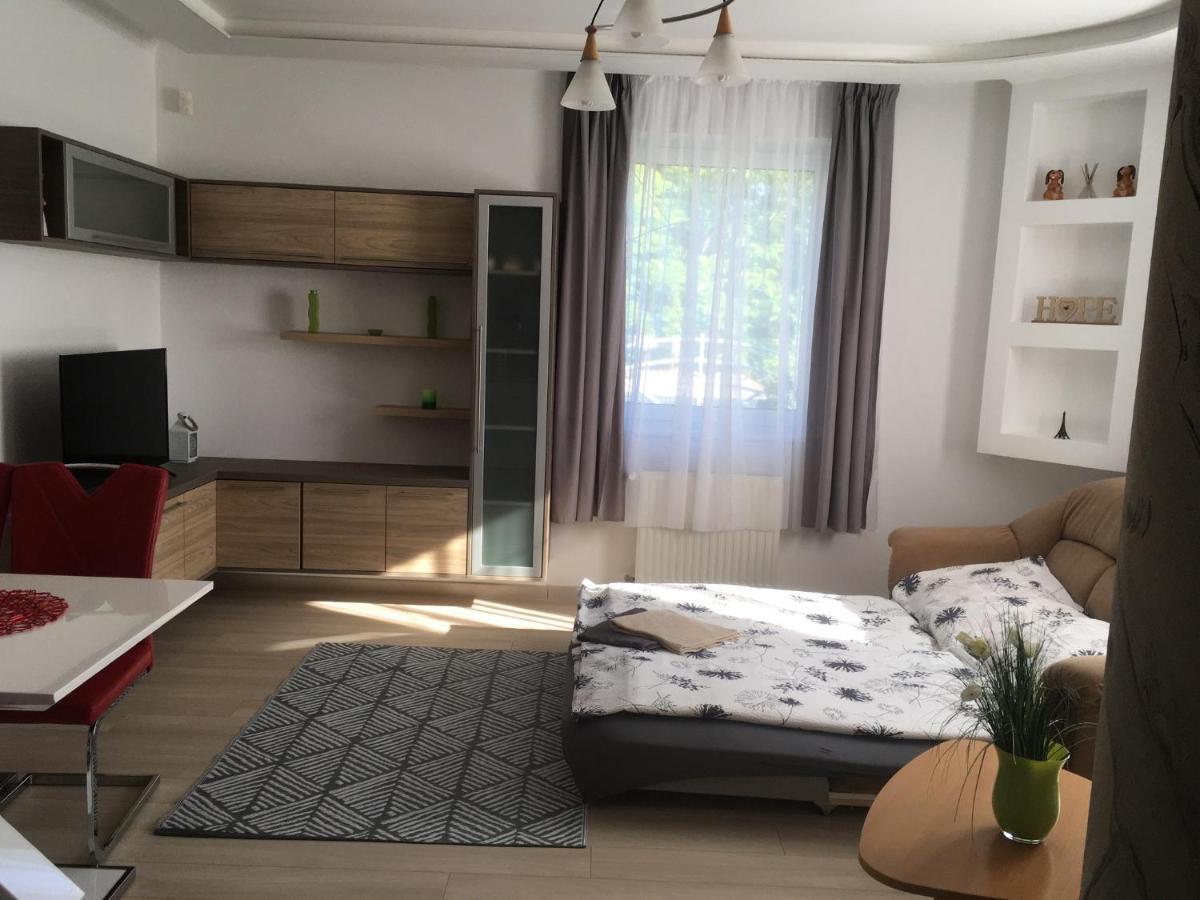 Szabó Wellness Vendégház Zamárdi Esterno foto