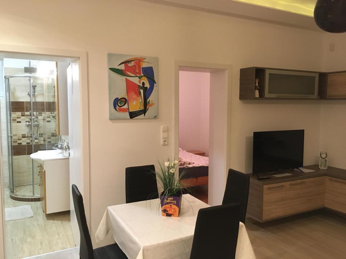 Szabó Wellness Vendégház Zamárdi Esterno foto